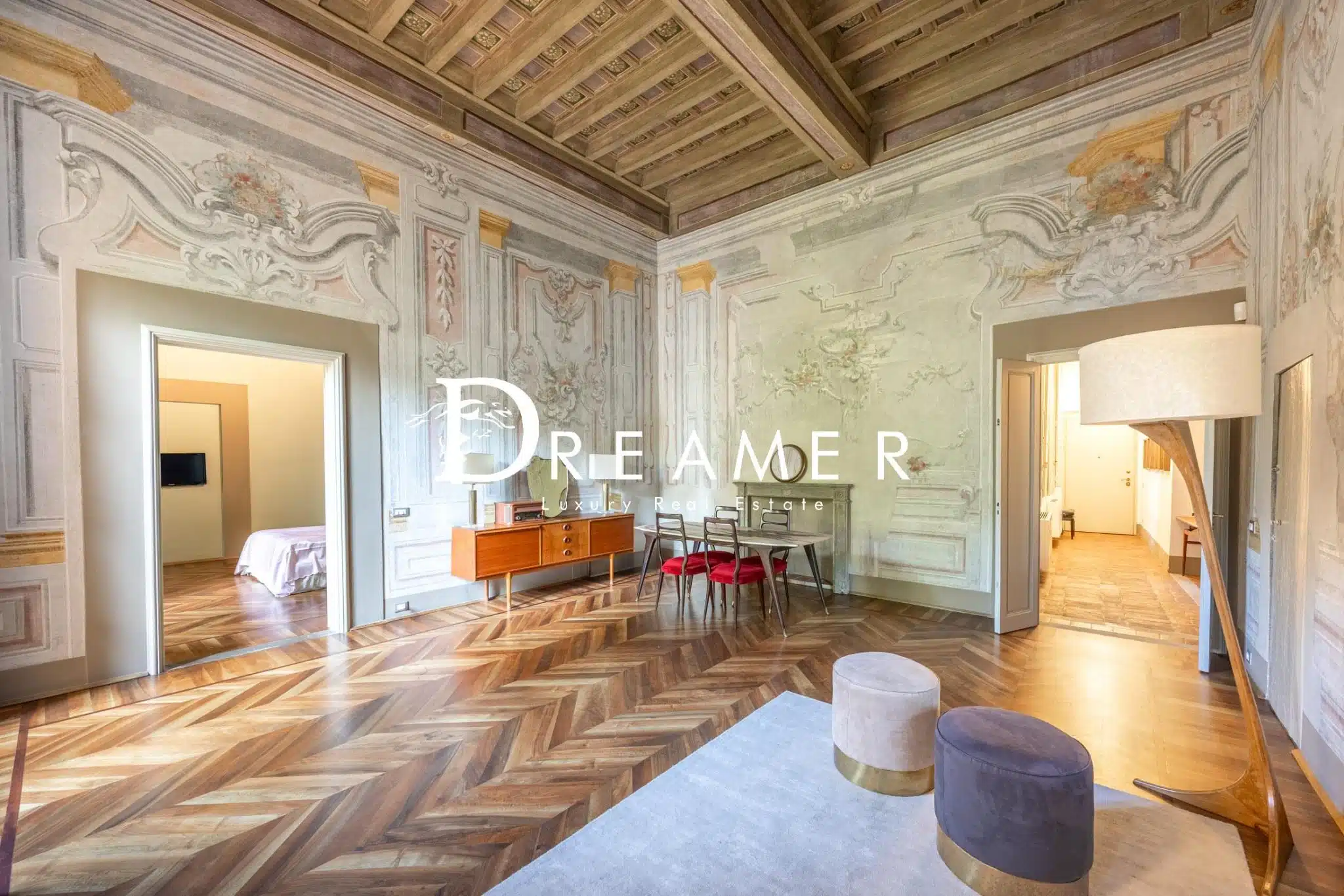 Frescoed Apartment in Florence-15_379142
