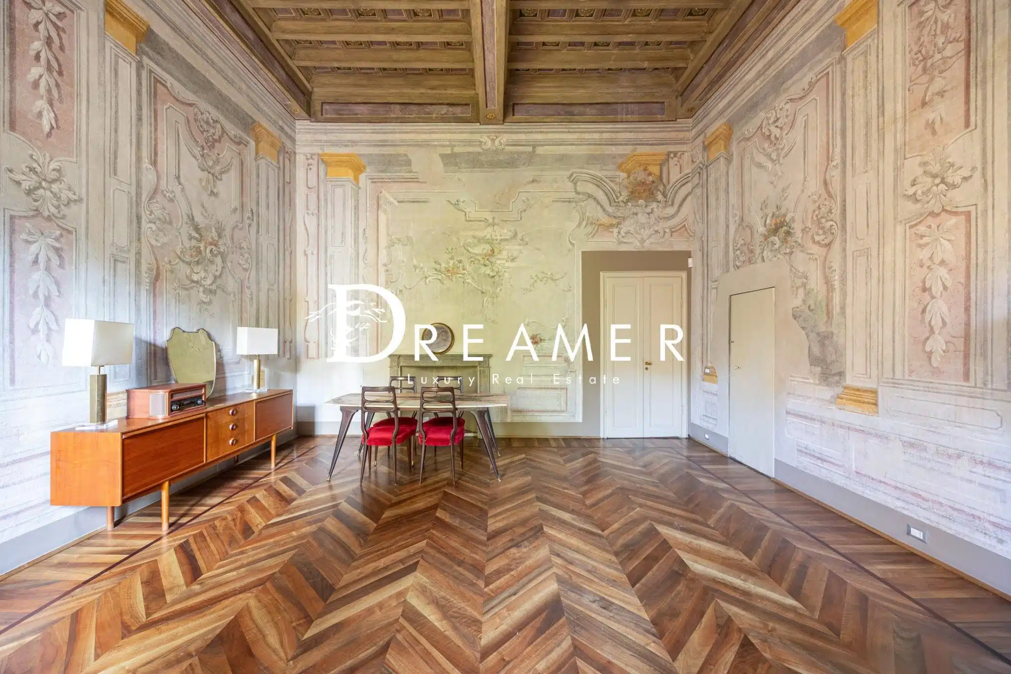 Frescoed Apartment in Florence-16_379138