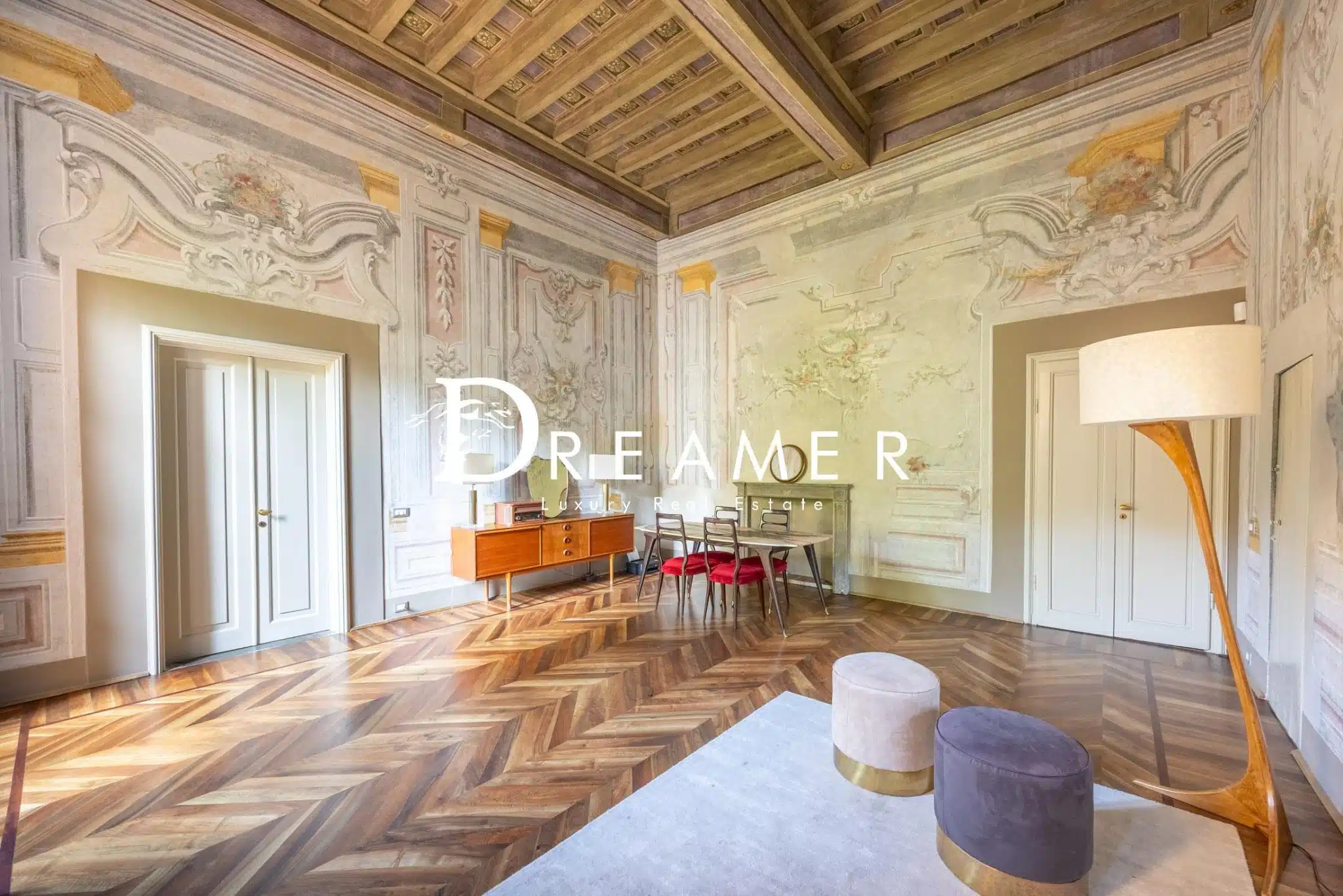 Frescoed Apartment in Florence-17_379140
