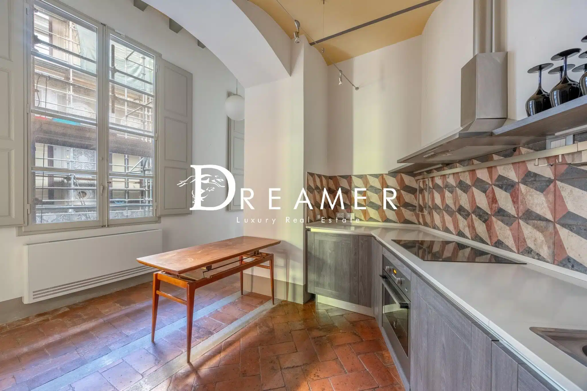 Frescoed Apartment in Florence-19_379172