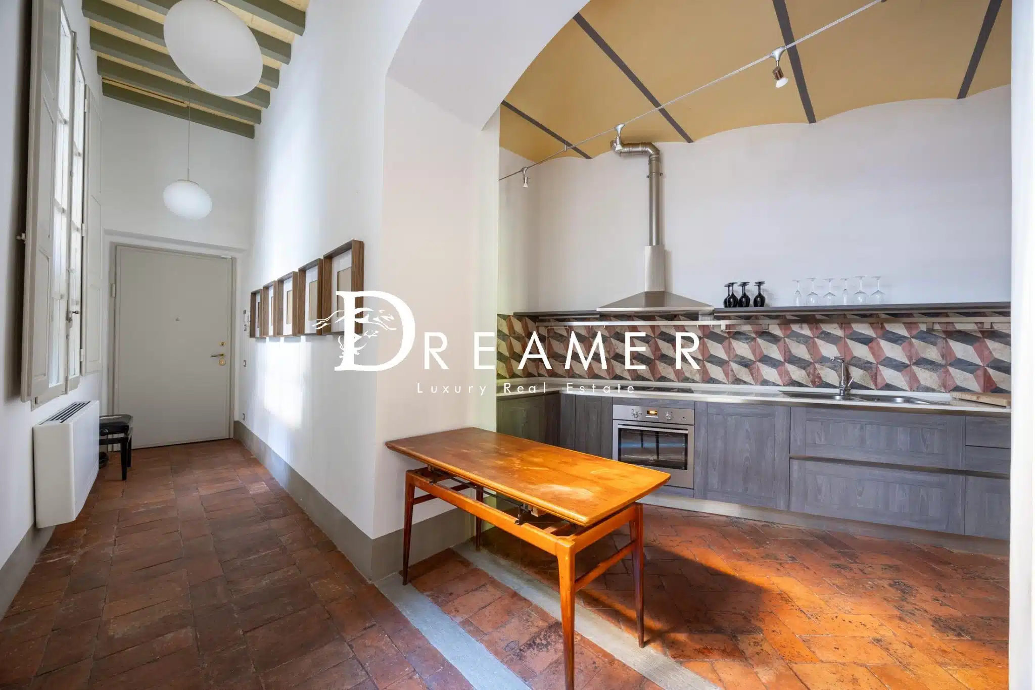 Frescoed Apartment in Florence-21_379168
