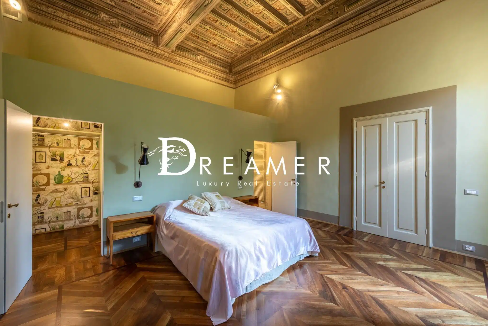 Frescoed Apartment in Florence-25_379148