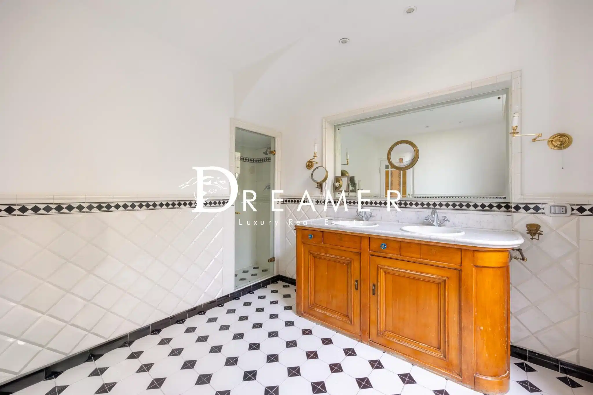 Apartment with Private Garden in Florence-16_389858