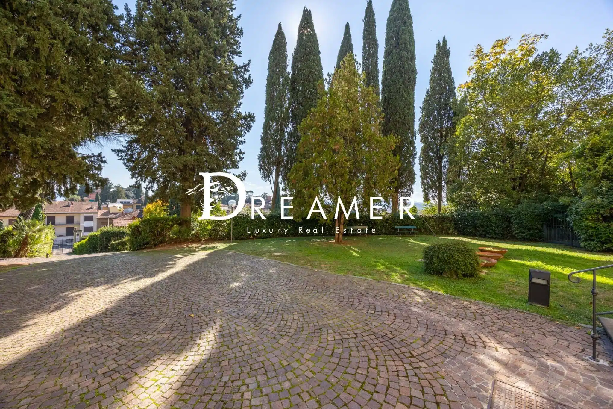 Apartment with Private Garden in Florence-24_389928