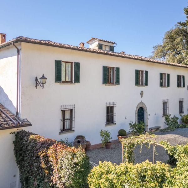 Historic Villa with Pool in Chianti-47_387187