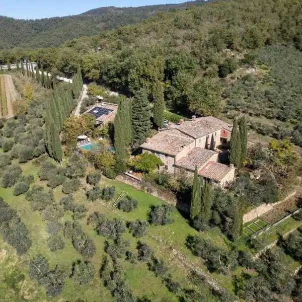 Elegant Villa with Pool in the Chianti Region-0_253637