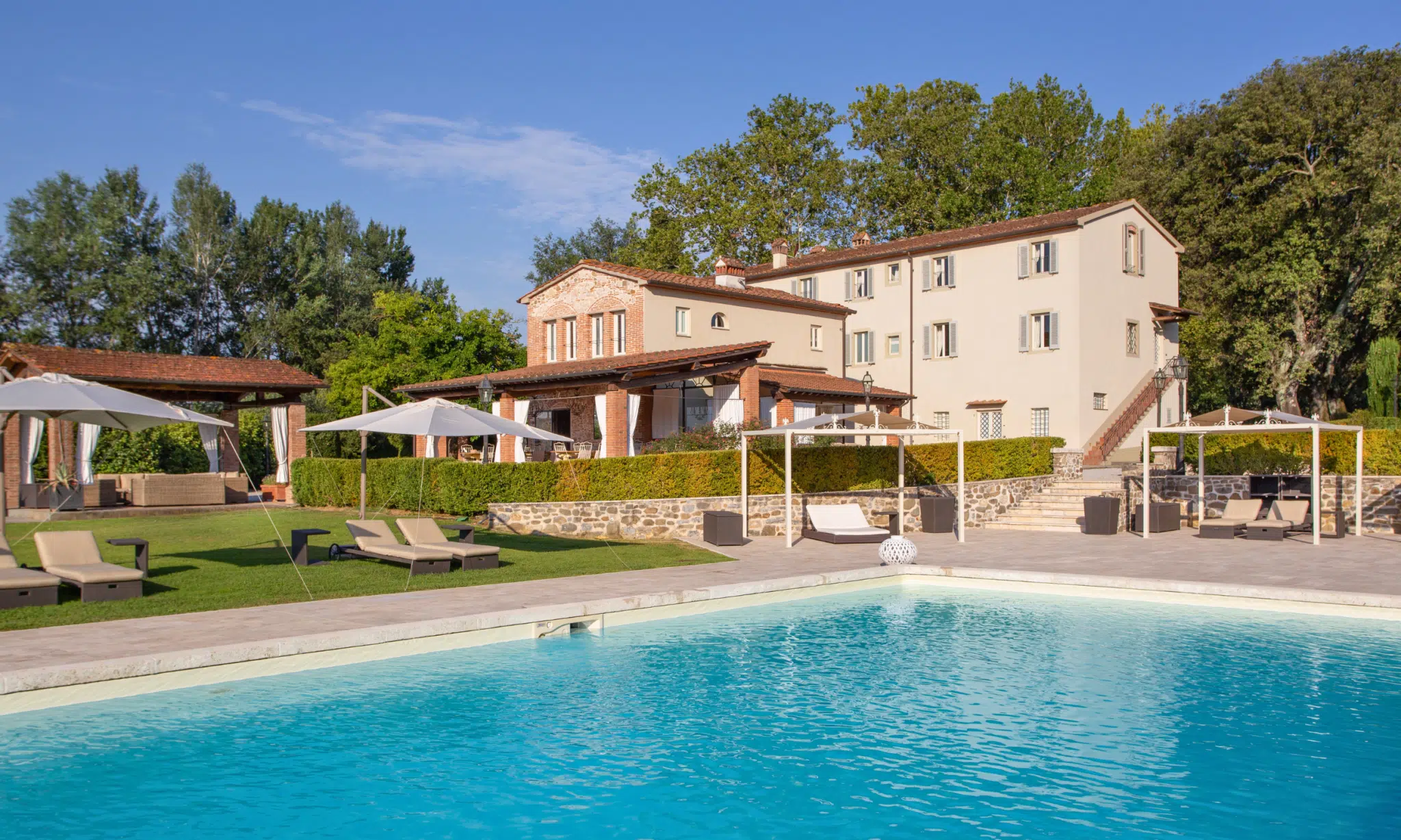 luxury estate near florence, pistoia
