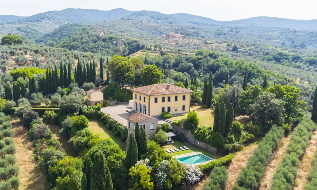 luxury villas for sale near florence