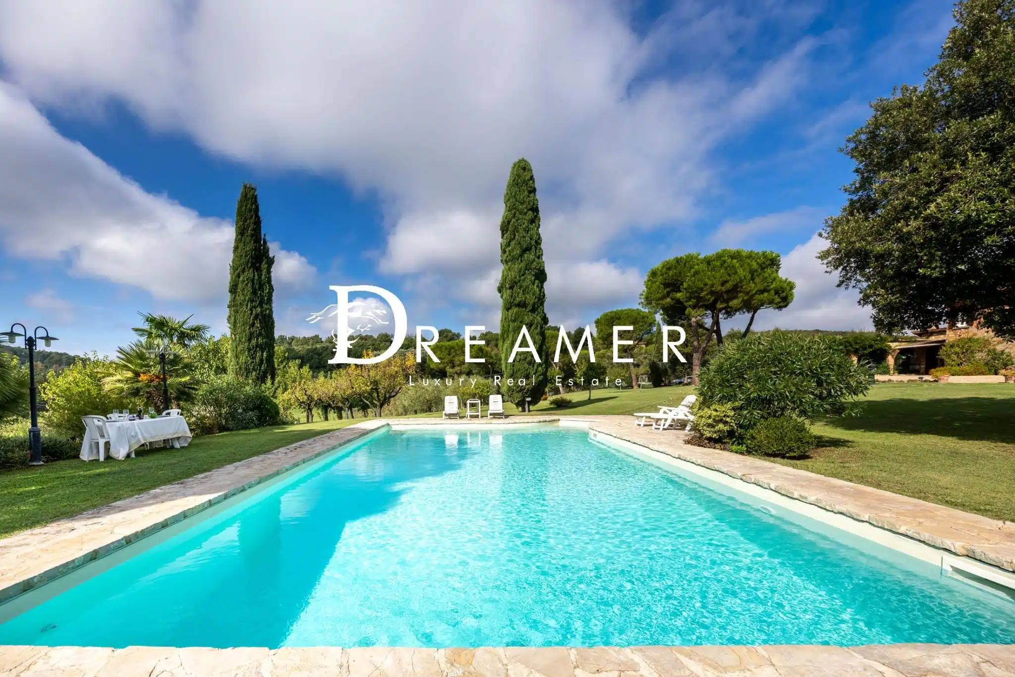 Splendid Farmhouse with Pool in Arezzo-5_384037