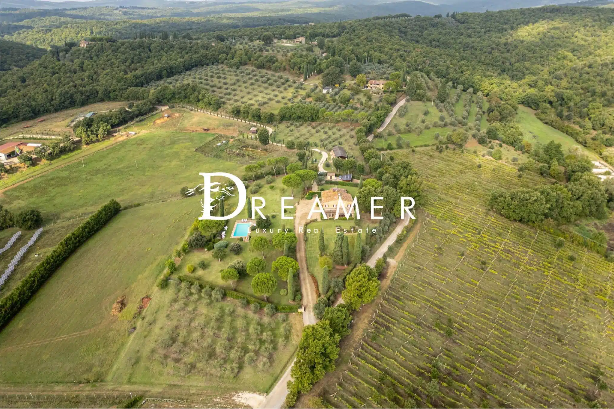 Splendid Farmhouse with Pool in Arezzo-8_384059