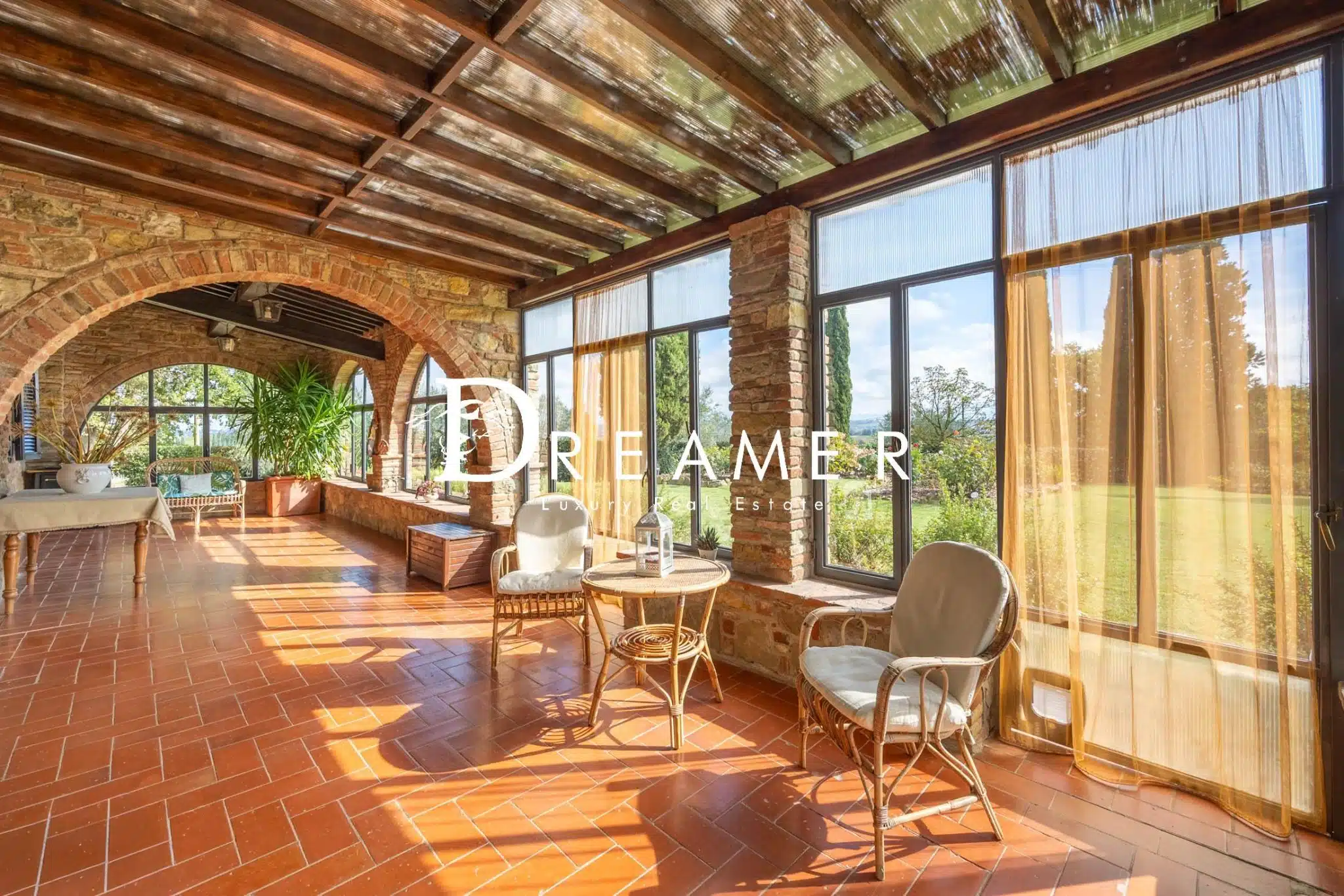 Splendid Farmhouse with Pool in Arezzo-11_384021