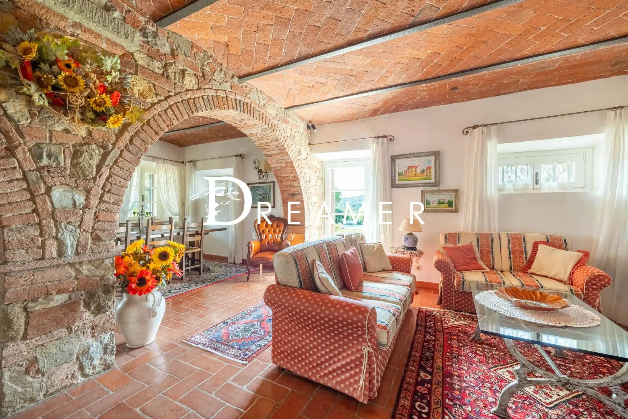 Splendid Farmhouse with Pool in Arezzo-17_384083