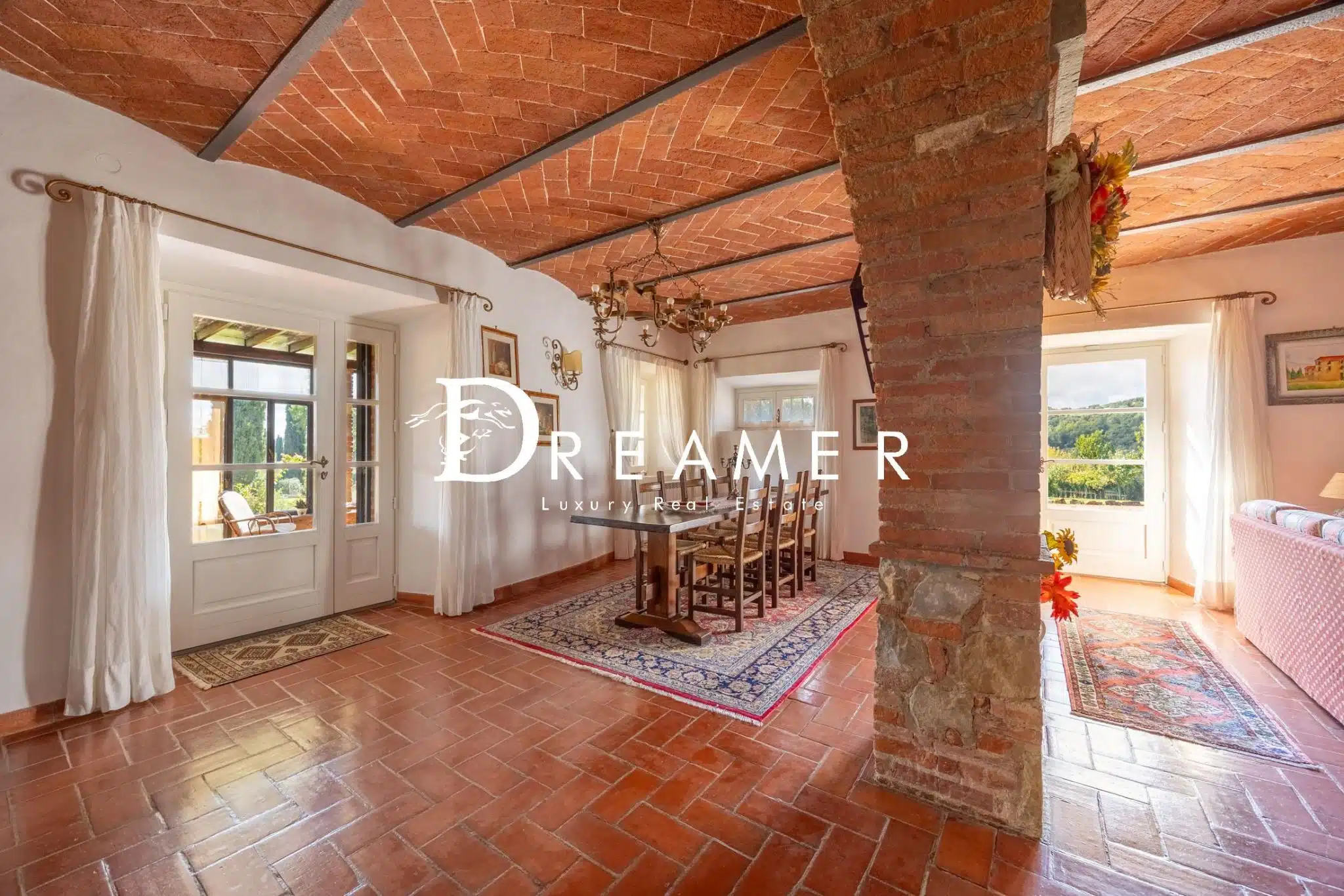 Splendid Farmhouse with Pool in Arezzo-19_384087