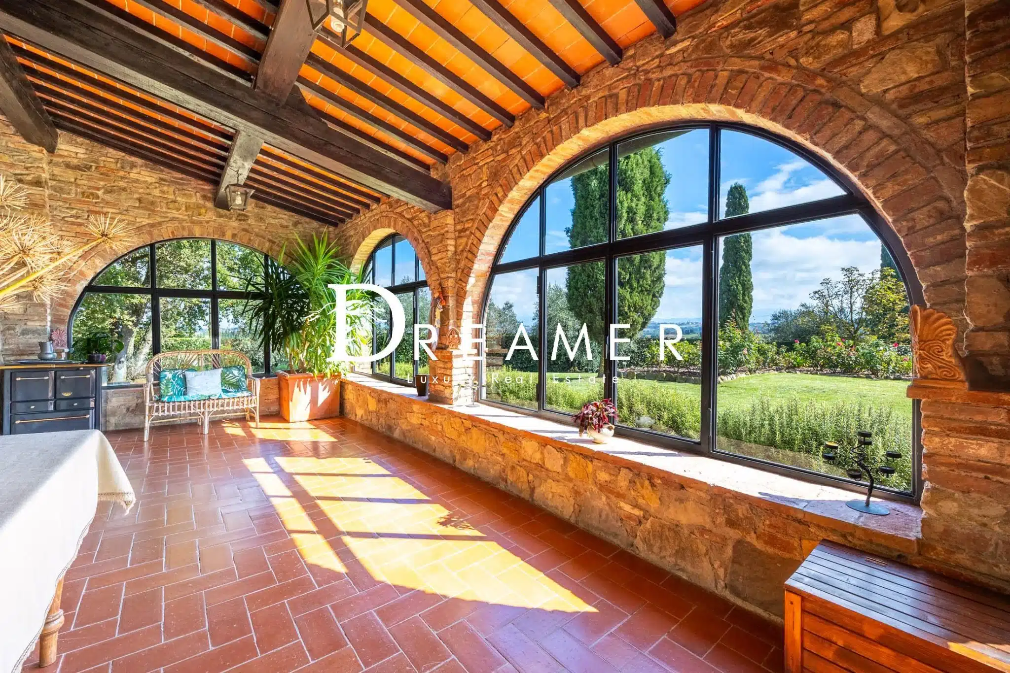 Splendid Farmhouse with Pool in Arezzo-20_384073