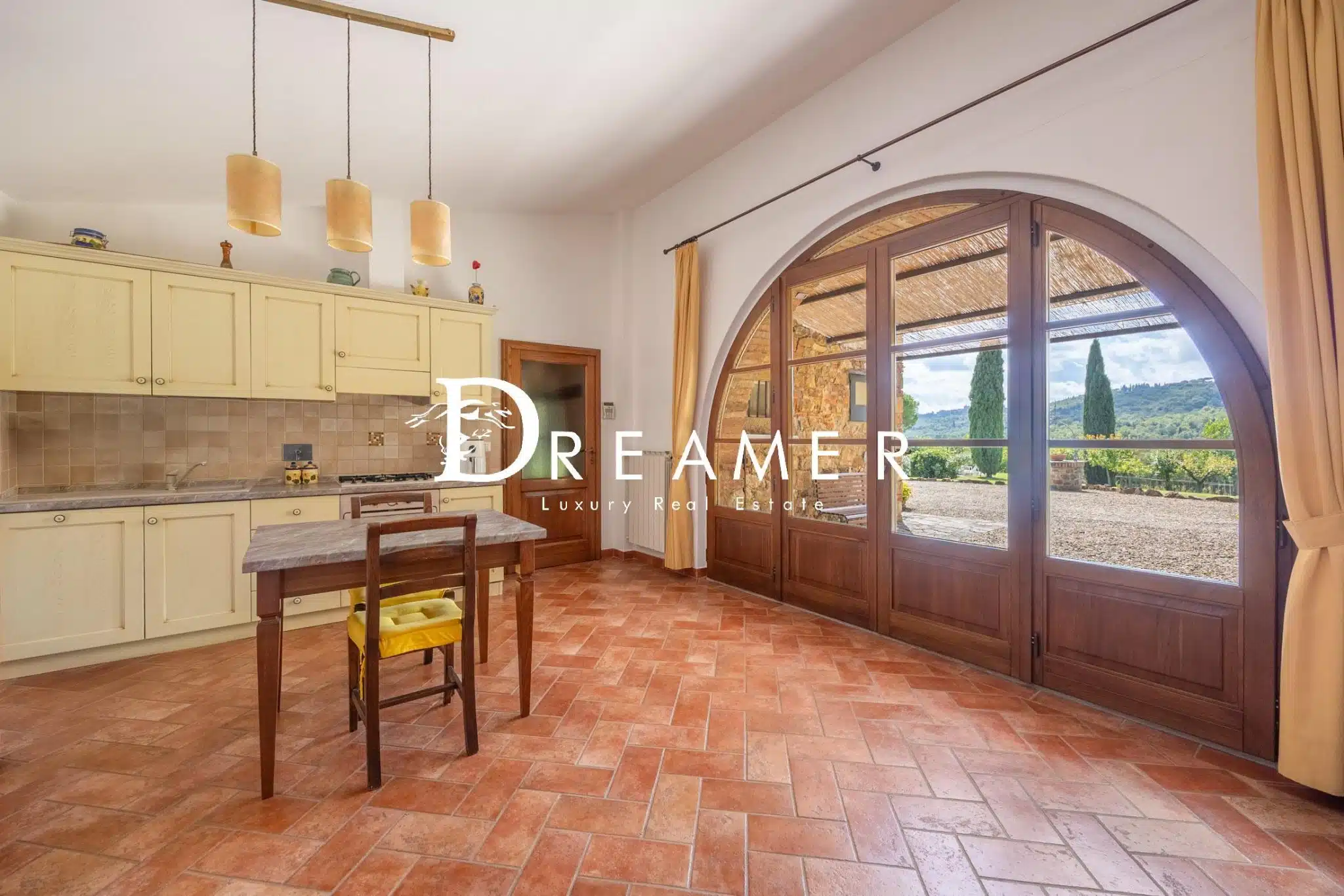 Splendid Farmhouse with Pool in Arezzo-21_384143