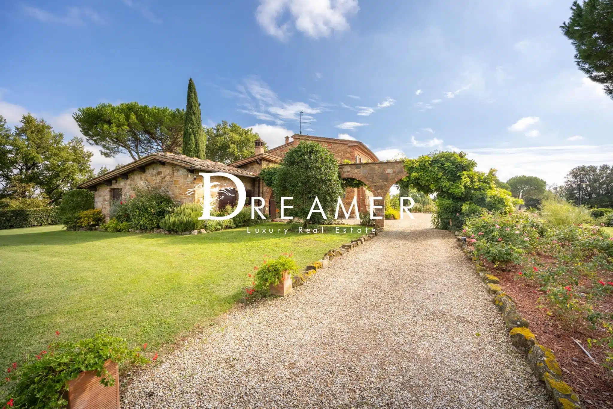 Splendid Farmhouse with Pool in Arezzo-43_384051