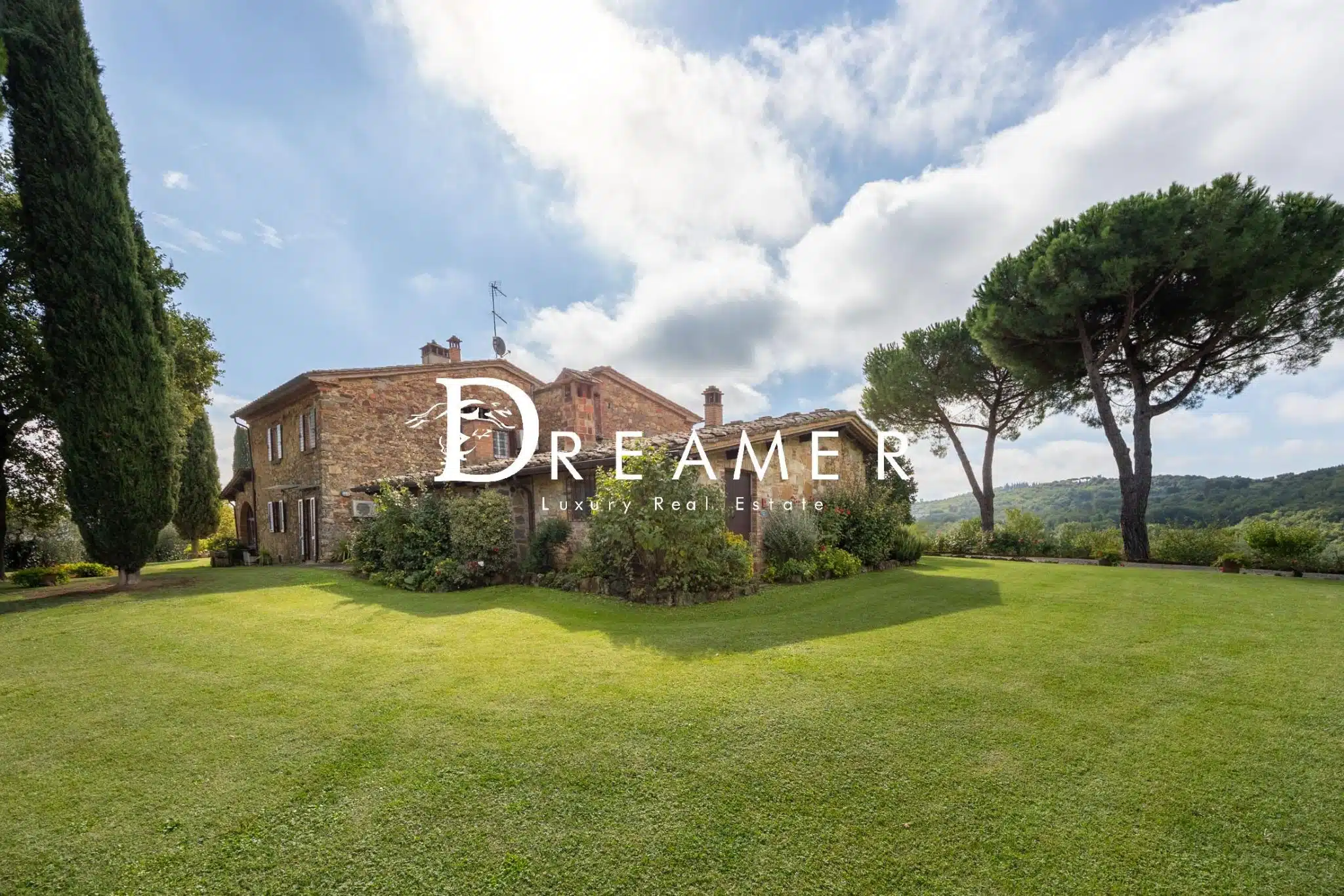 Splendid Farmhouse with Pool in Arezzo-46_384045