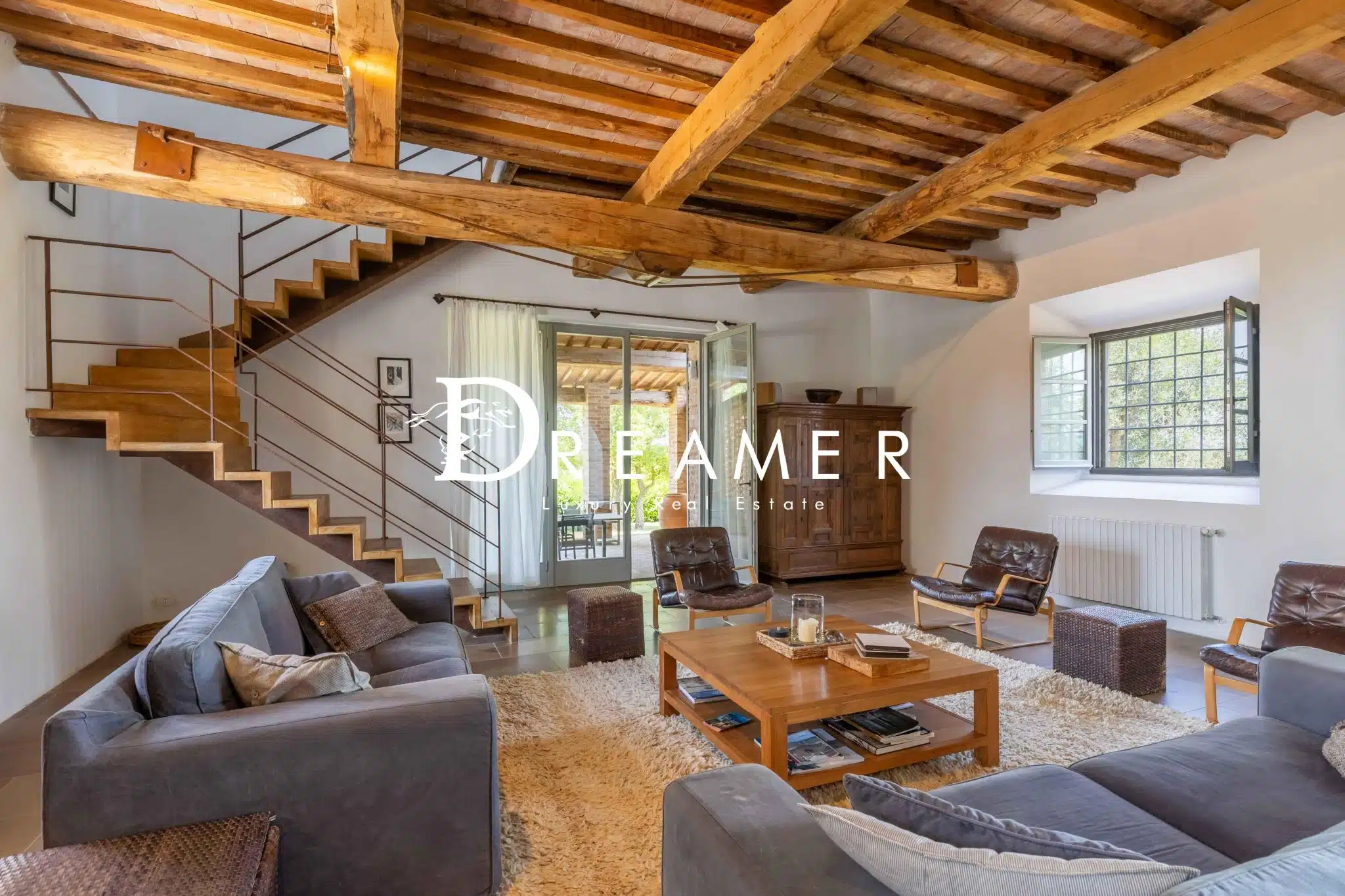 Stunning Villa with Pool Immersed in the Crete Senesi-17_377814