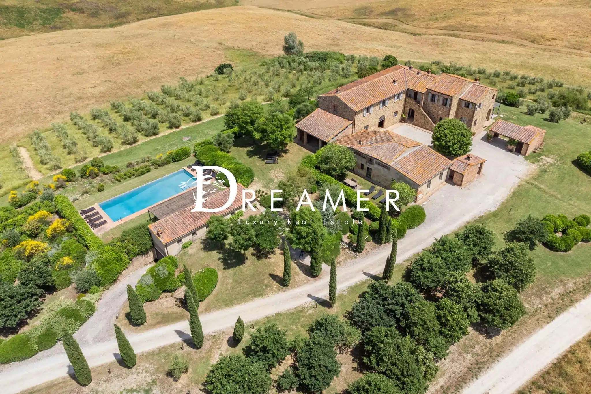 Stunning Villa with Pool Immersed in the Crete Senesi-41_377798
