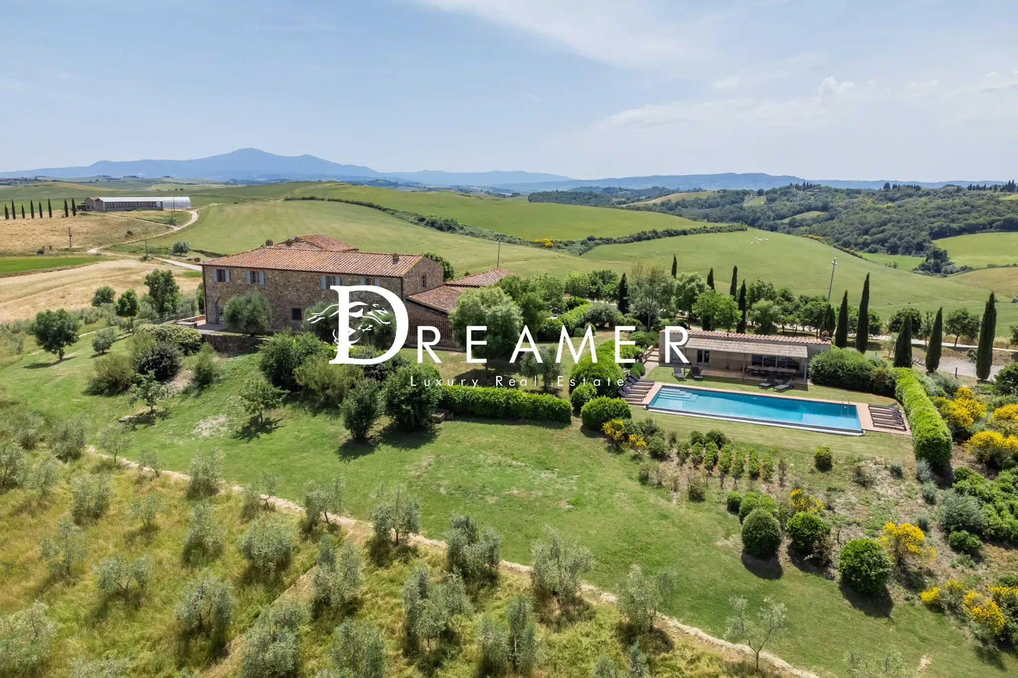 Stunning Villa with Pool Immersed in the Crete Senesi-49_377792