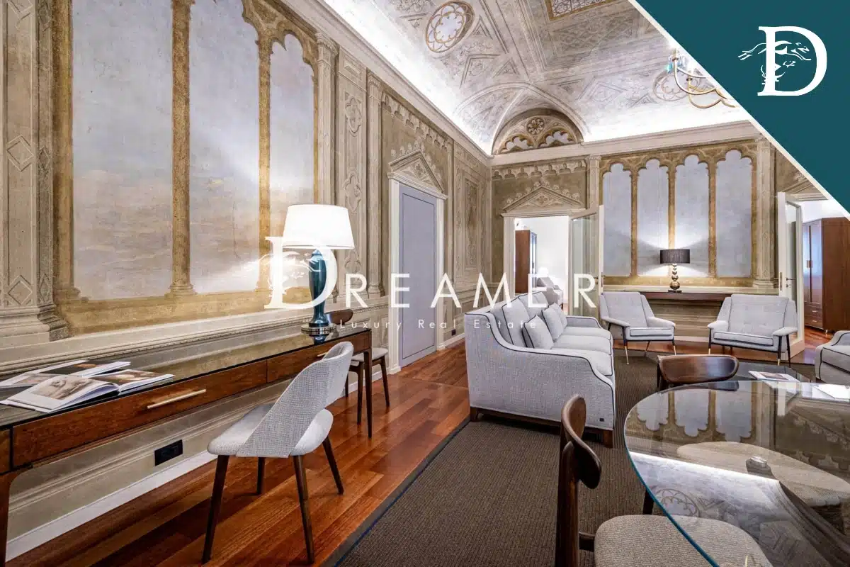 Prestigious Apartment in Historical Building, Central Florence-4_253247