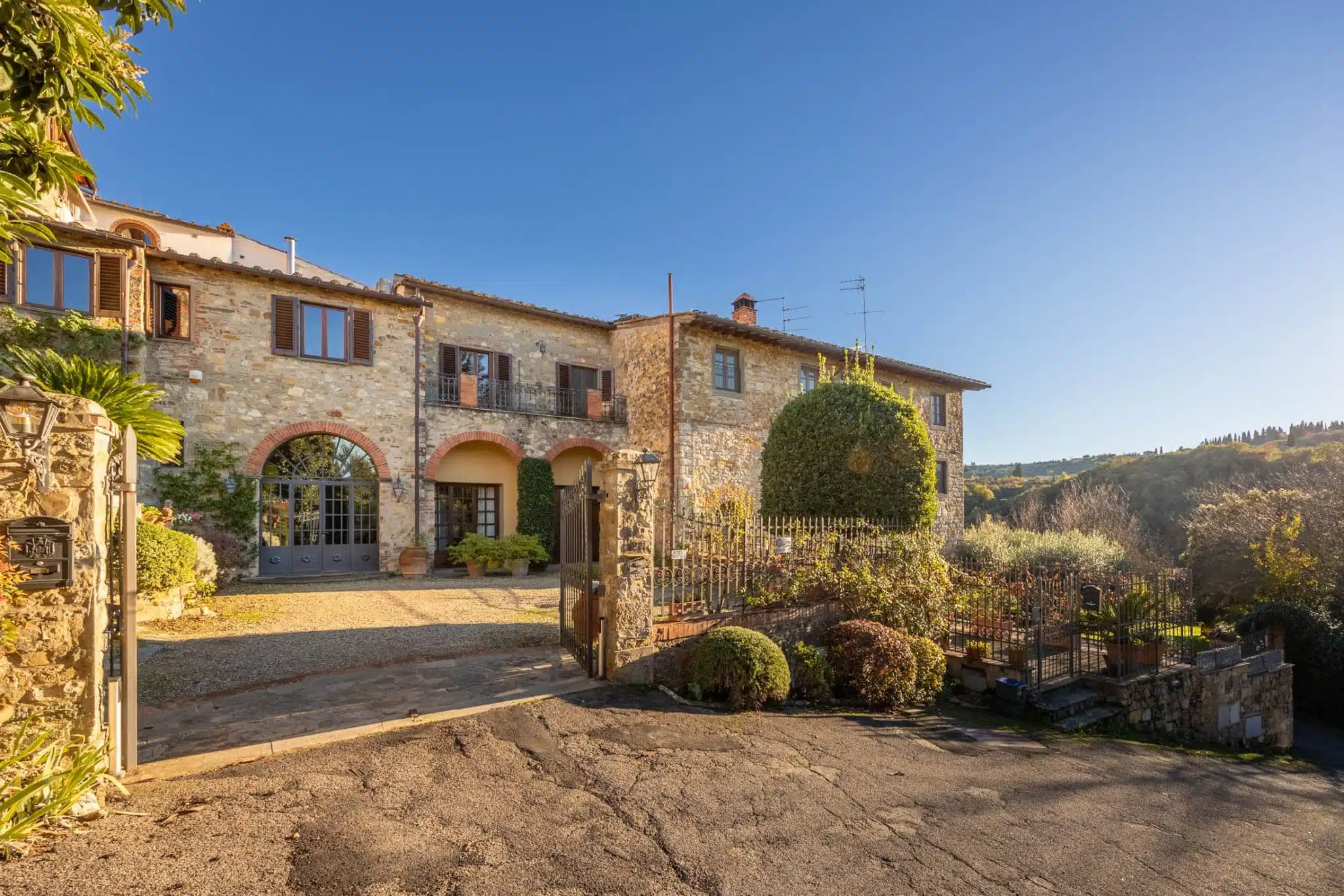 Prestigious Portion of a Villa in Florence-1_401558