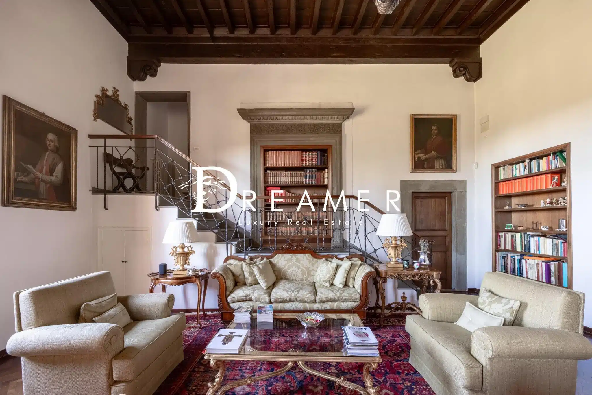 Prestigious Portion of a Villa in Florence-0_401490