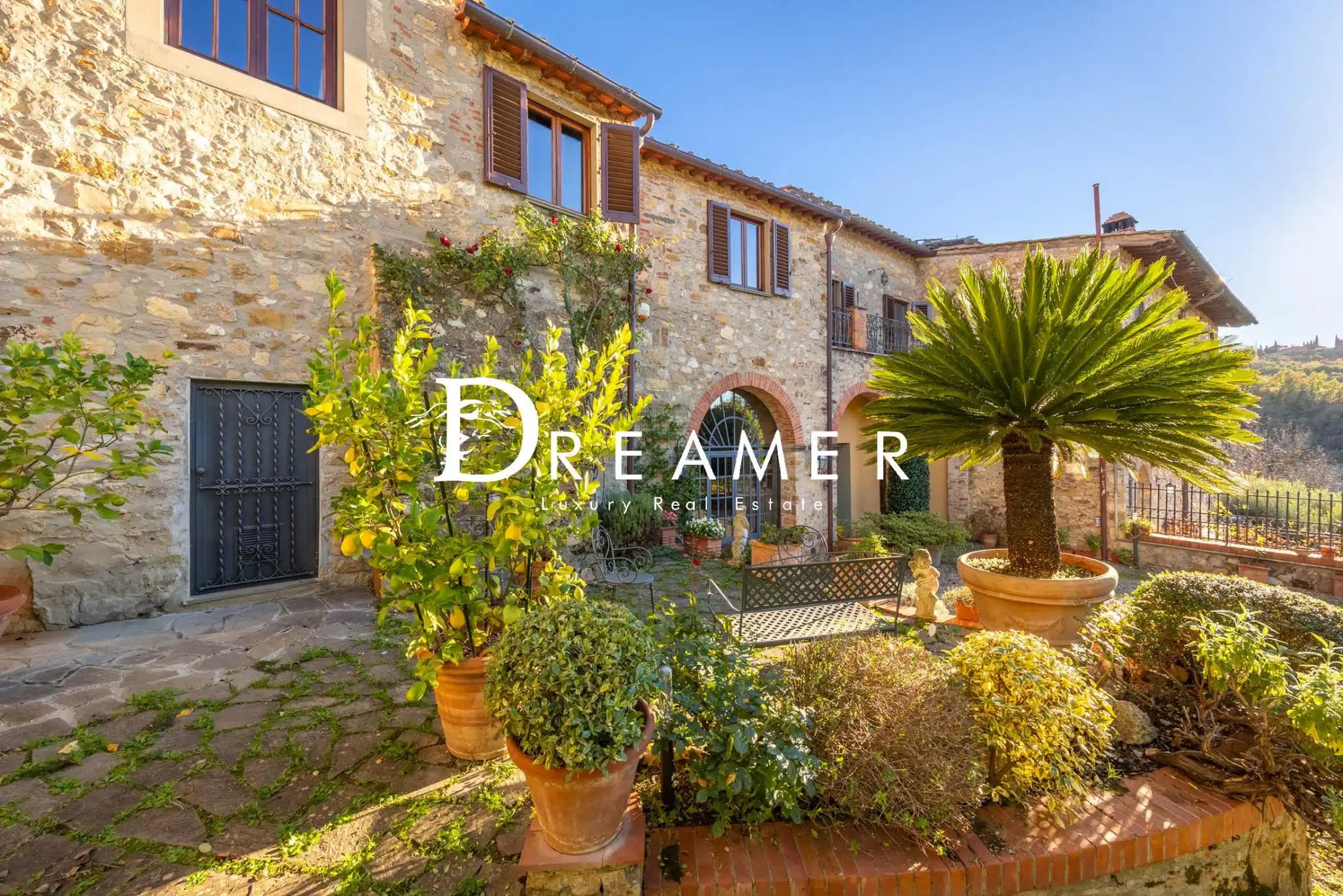 Prestigious Portion of a Villa in Florence-4_401552