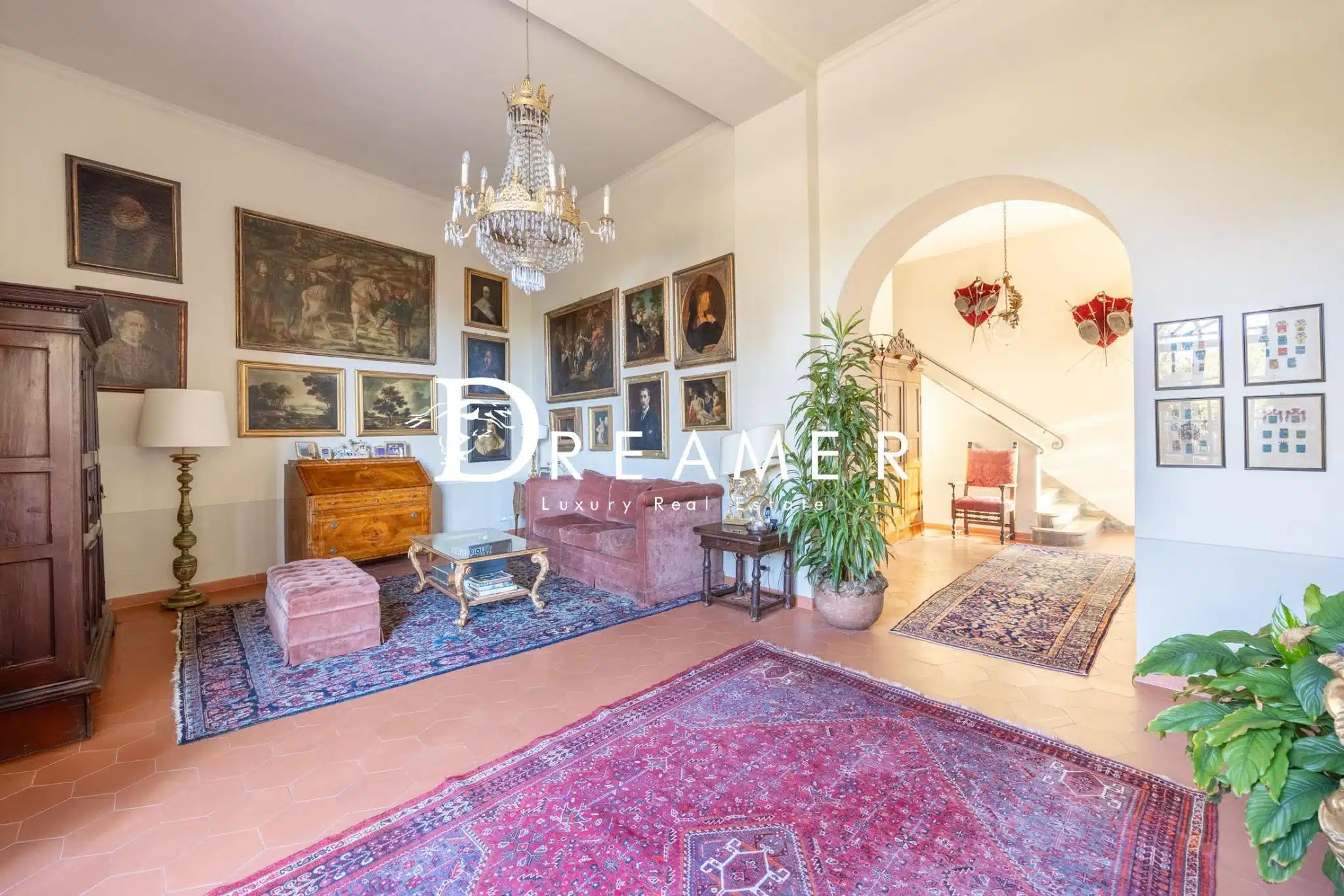 Prestigious Portion of a Villa in Florence-17_401522