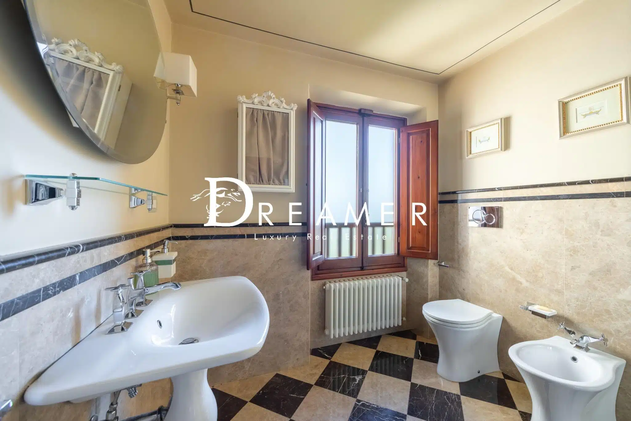 Prestigious Portion of a Villa in Florence-28_401498