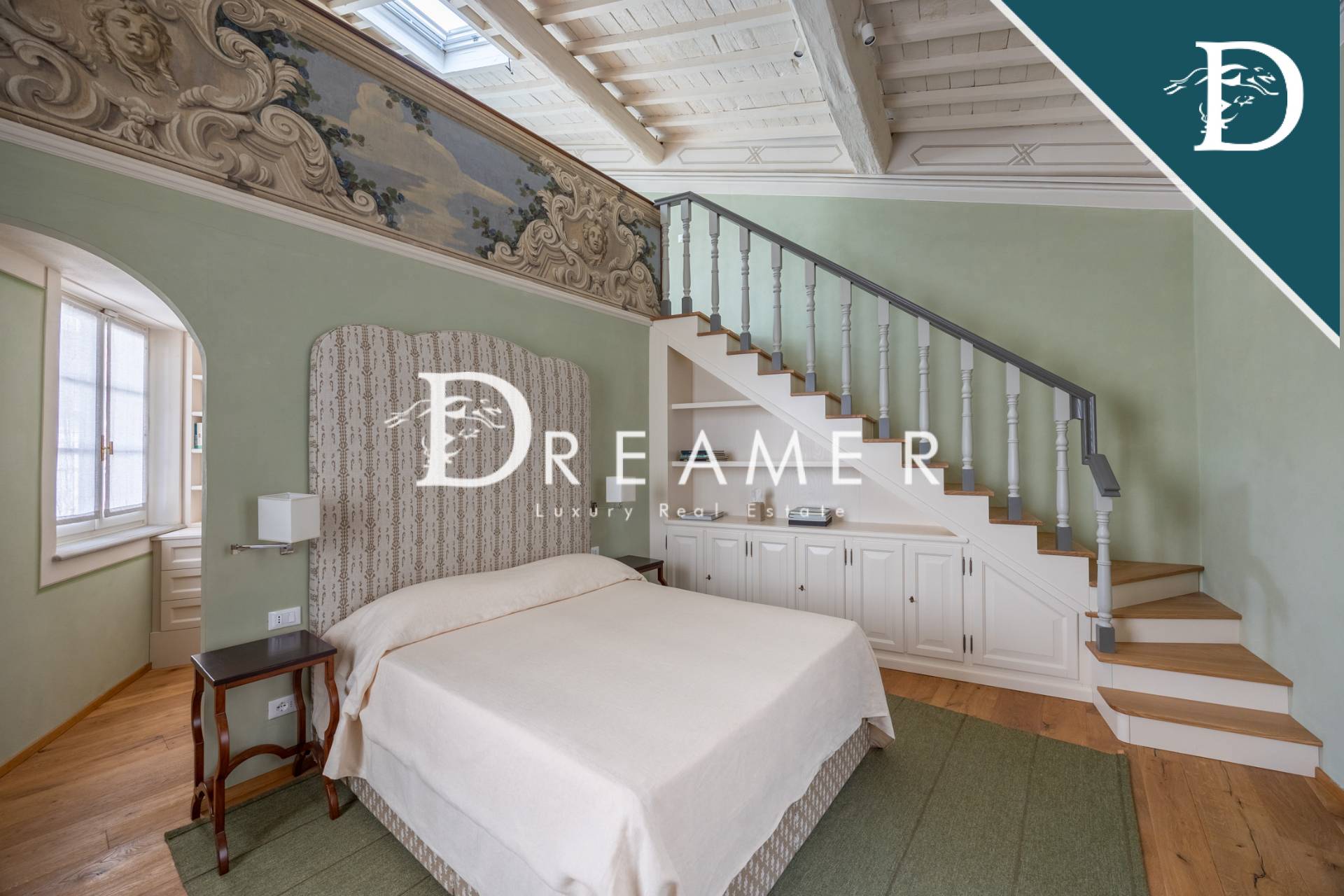 Splendid Renovated Apartment in the Heart of Florence-9_255695