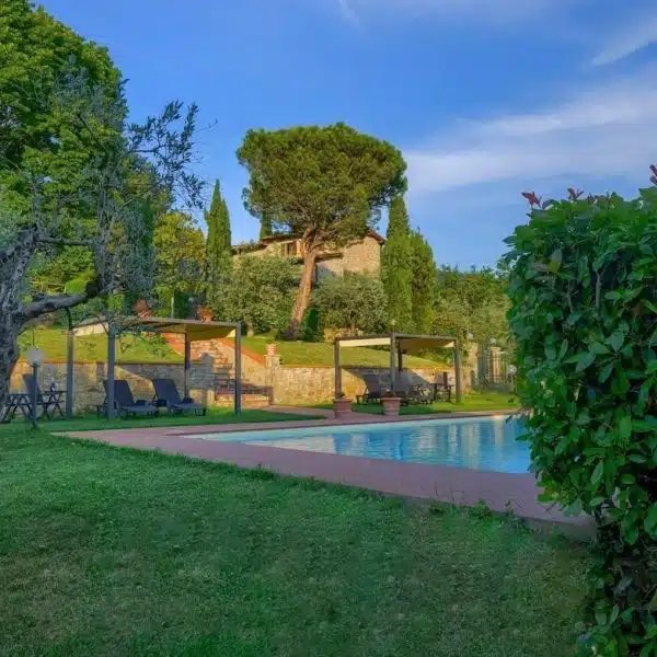 Splendid Farmhouse with Pool in the Hills of Florence-0_416307