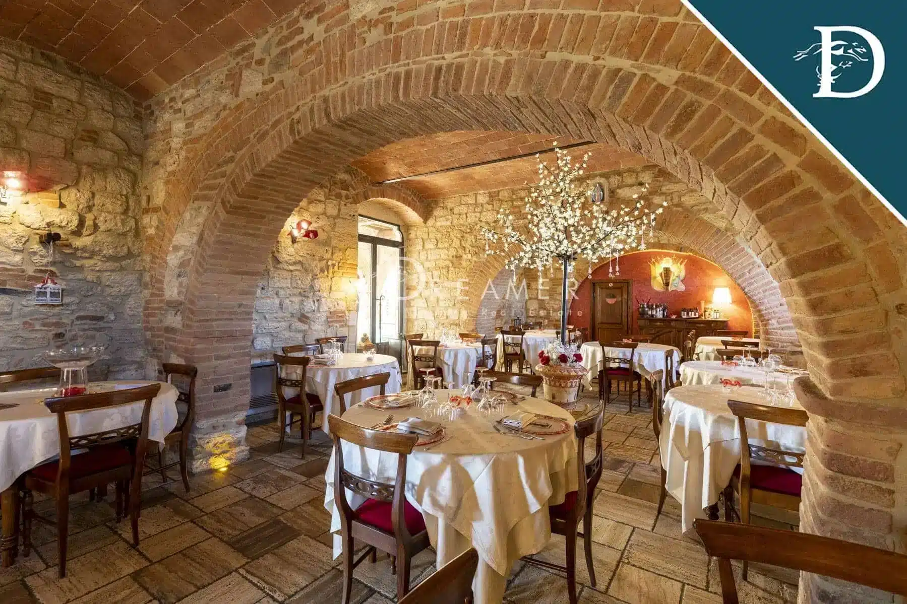 Historic Farmhouse with a Pool in Chianti-8_278284