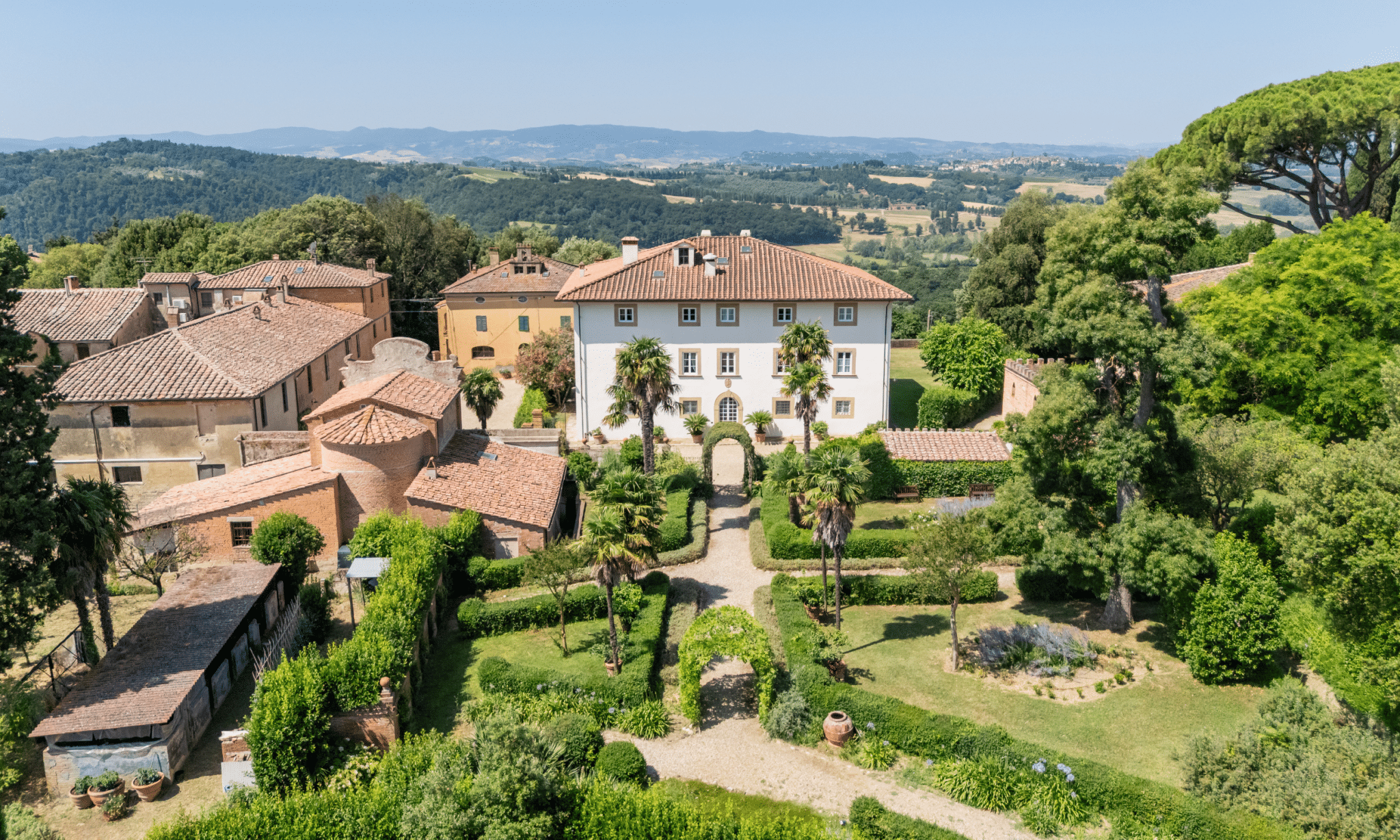 luxury italian historic villa in pisa 