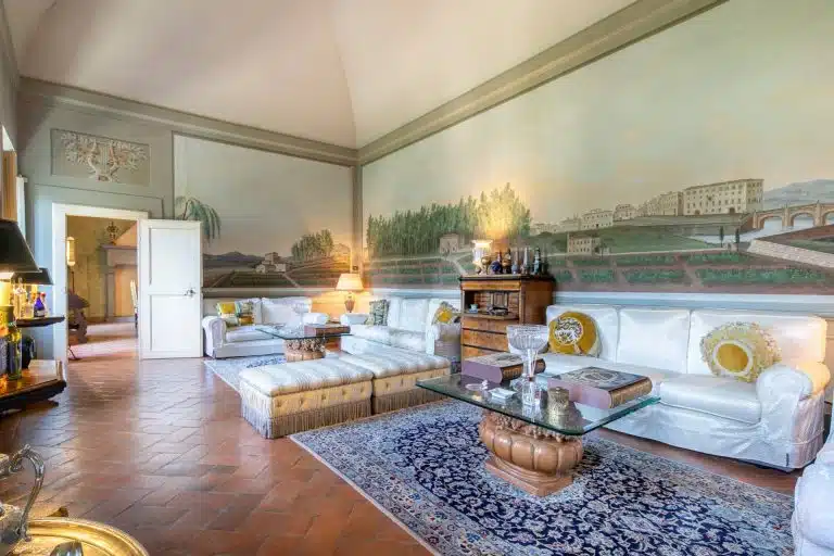 Historical Villa on the hills of Florence-1_320273