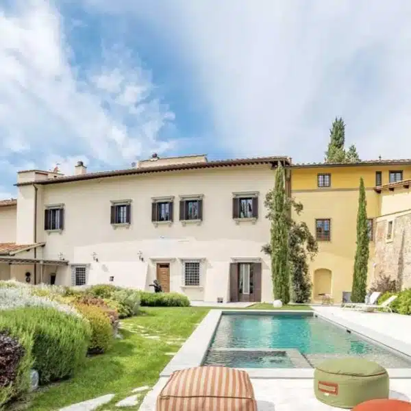 Historic Villa with Pool in Florence-0_414666