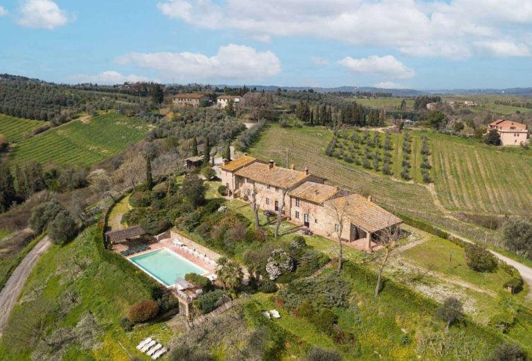 Tuscan Farmhouse with Pool in Montaione, Tuscany-0_262436