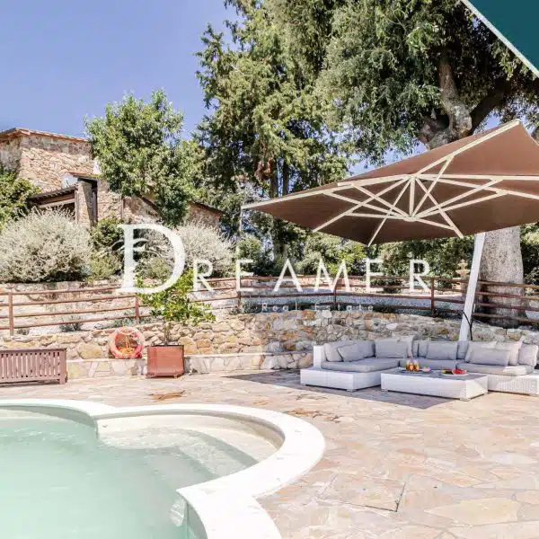 Farmhouse with Pool and Vineyard on the Hills of Pisa Countryside-1_268650