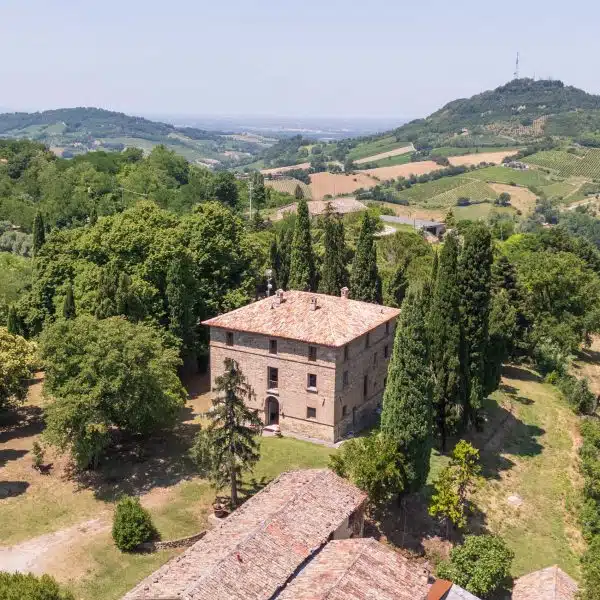 Historic Villa in the Romagna Hills-48_376088