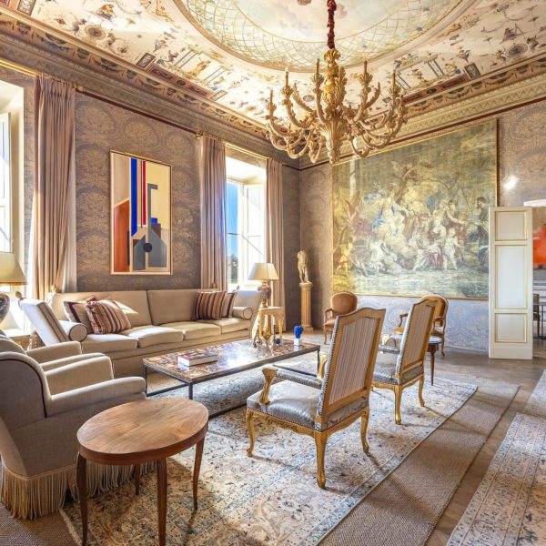 Frescoed Apartment on Lungarno Vespucci-0_438627
