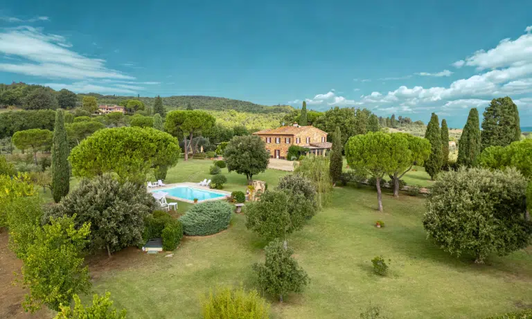 History and Secrets of an 18th-Century Stone Farmhouse in Tuscany