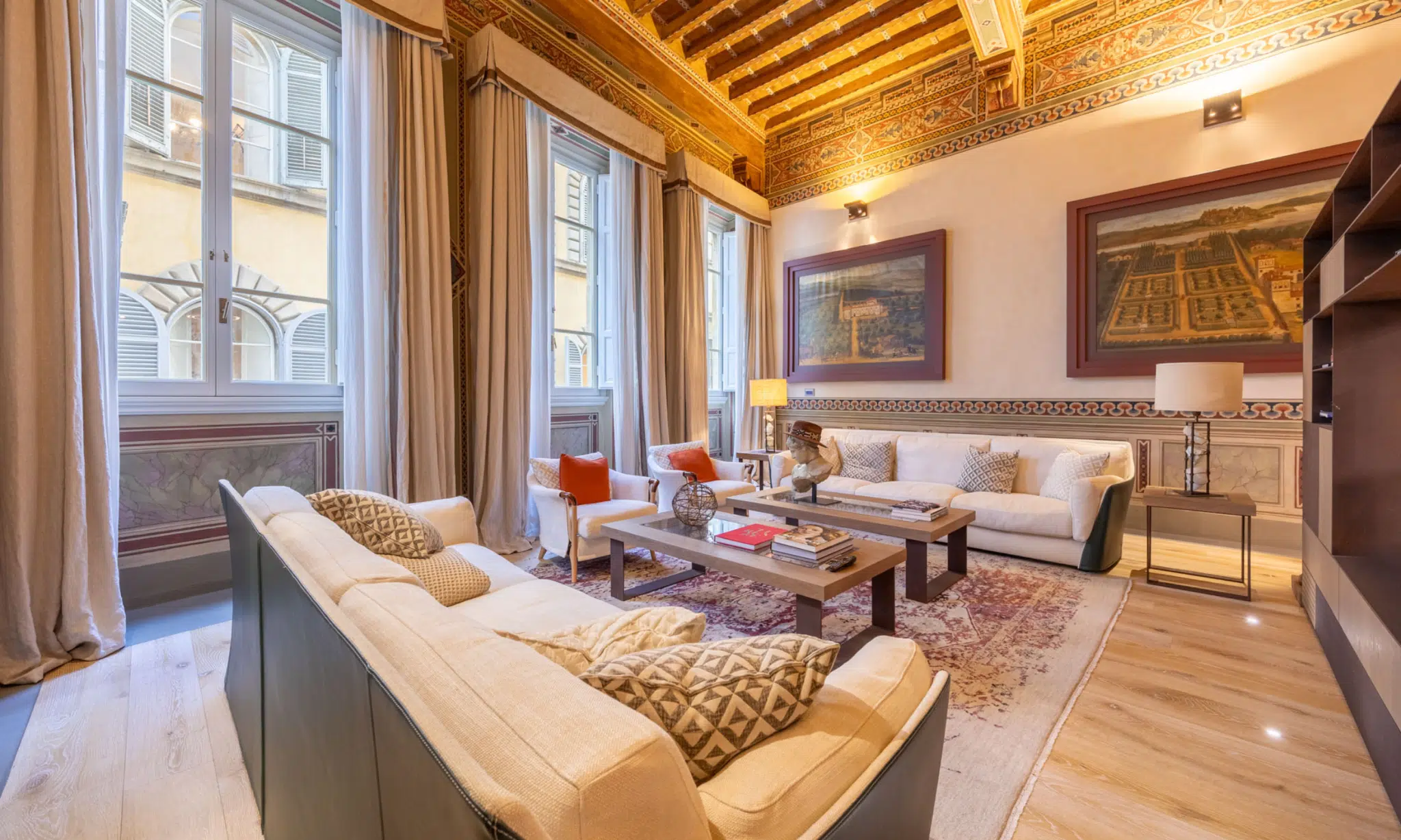 Exclusive Modern Apartment with Frescoes