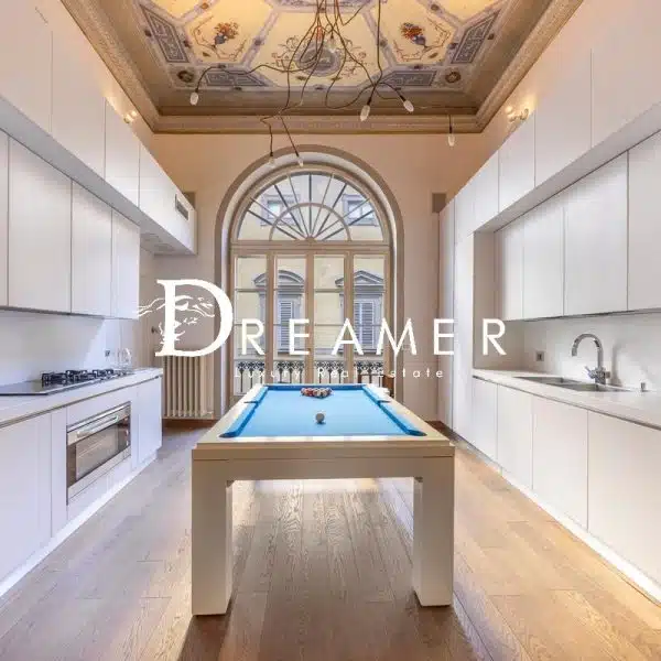 Designer Apartment in the Center of Florence-1_437471
