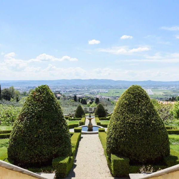 Historic Villa with Frescoes and Wellness Area on the Hills of Florence-0_272299