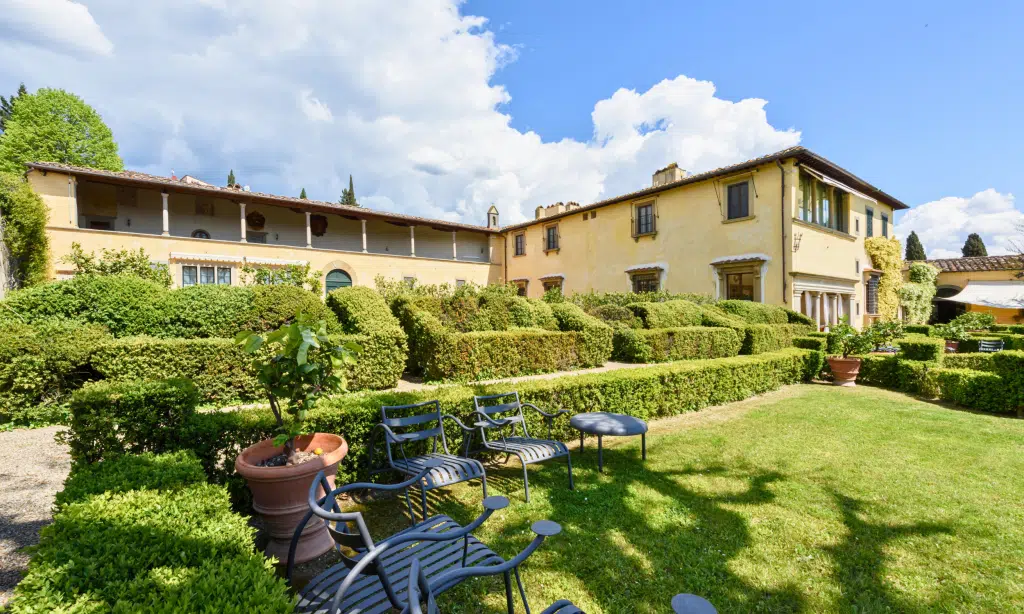 La Villa del Piacere dei Medici sulle Colline di Firenze