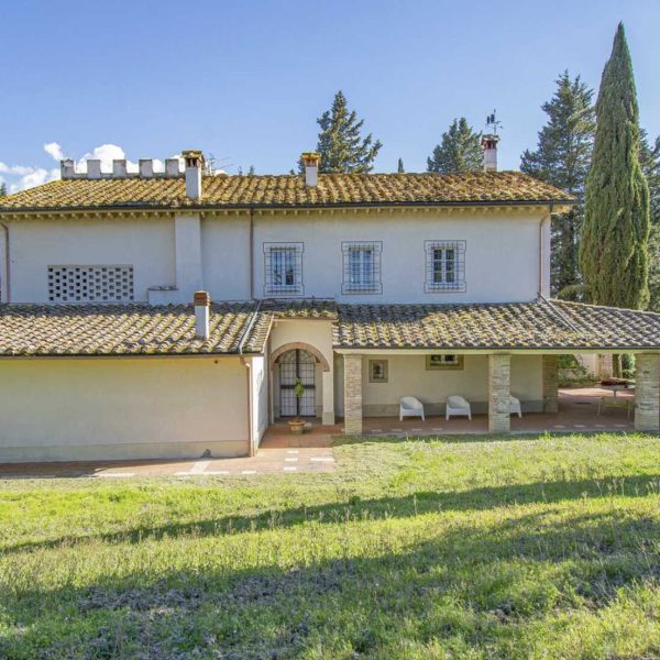 Luxury Farmhouse with Pool in Pisa-10_245878