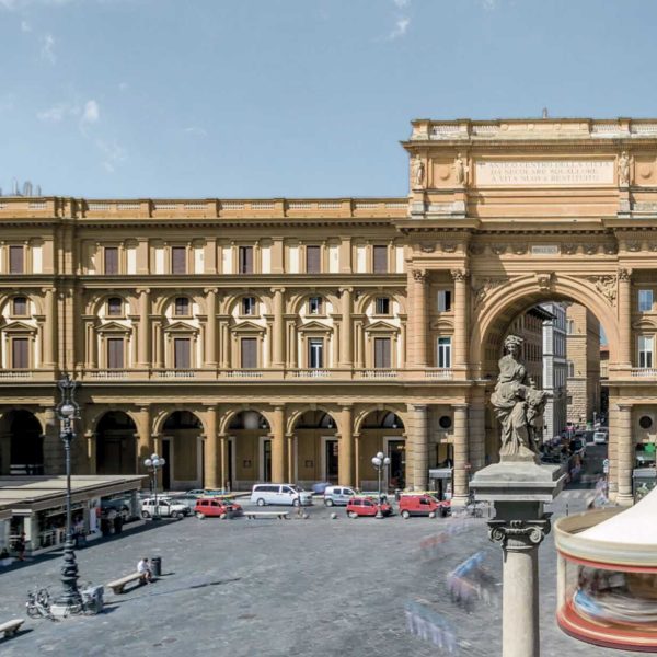 Refined Apartment in the Center of Florence-0_460512