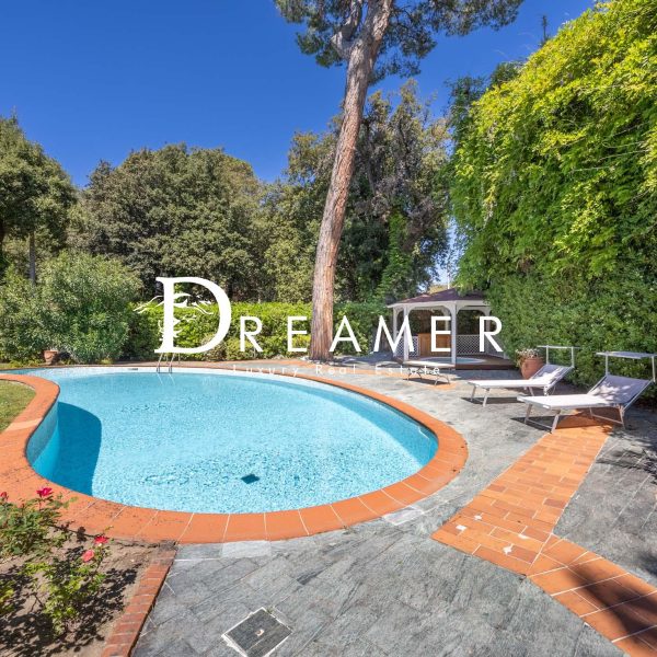 Exclusive Villa with Pool in Forte dei Marmi-1_460861