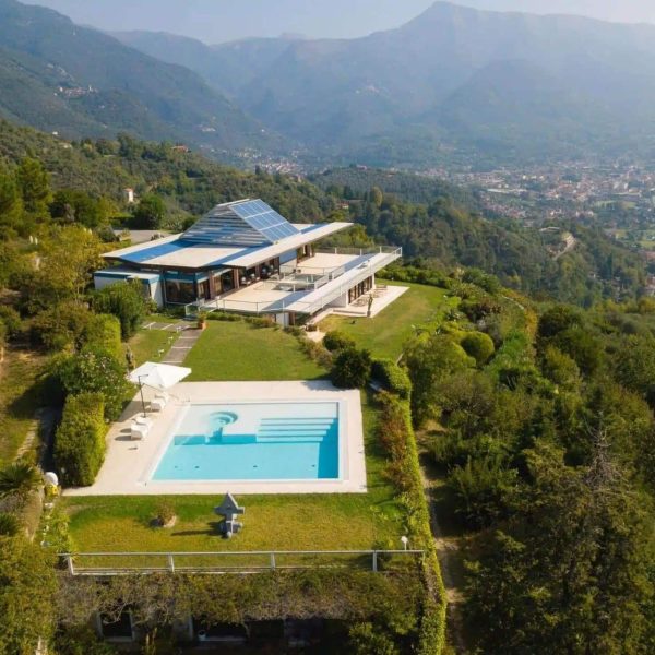 Elegant Villa with Pool and Sea View in Camaiore-0_266501