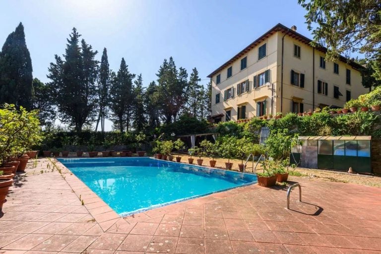468992-_prod_persistent_678cff36-c3b7-4995-8140-3a89c1b0e8d3_Appartamento20in20villa20con20piscina-Firenze-9328